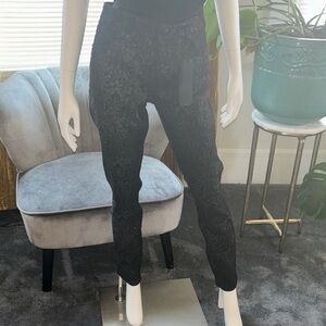 bebe Black Straight-Leg Dress Pants